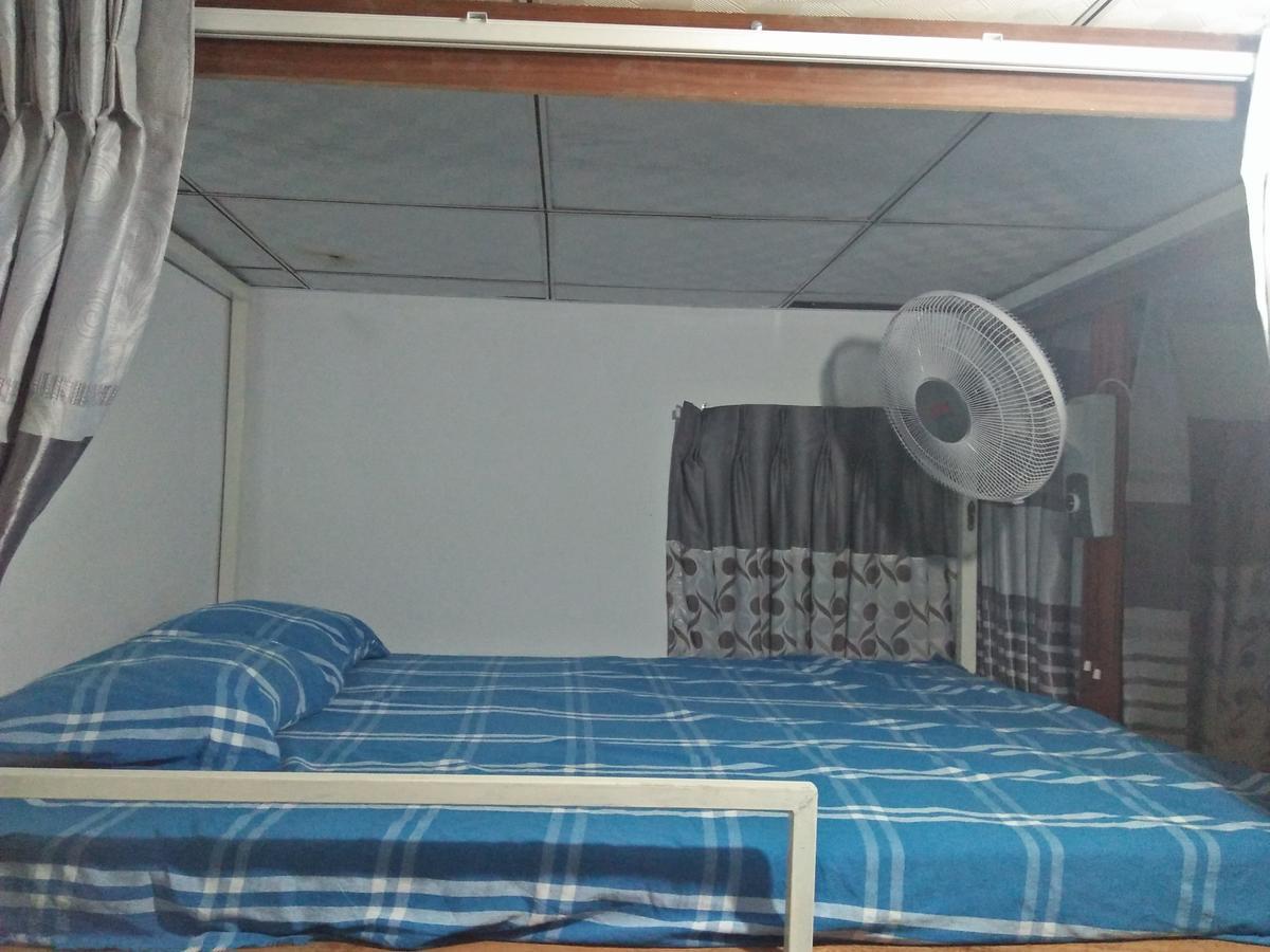 Kingfisher Hostel Anuradhapura Esterno foto