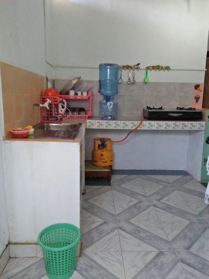 Kingfisher Hostel Anuradhapura Esterno foto